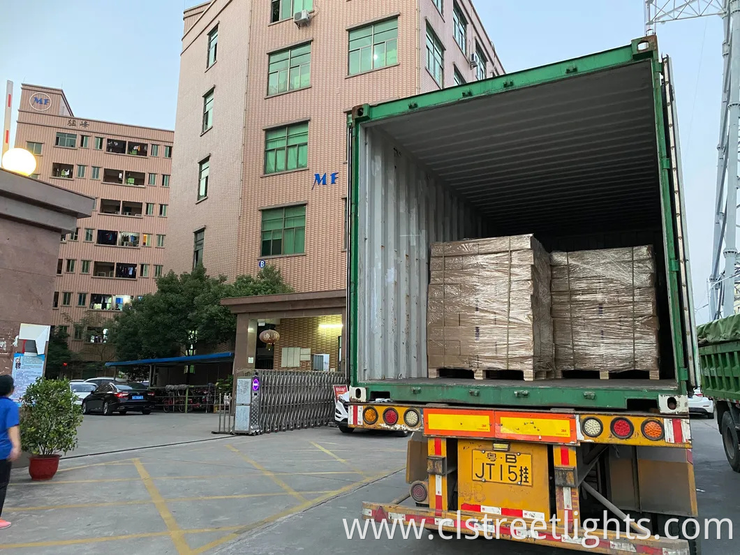 Factory Price 100W 150W 200W 300W 400W Sport Filed Outdoor Stadium Garden Landscape Tennis Court Yard IP66 Waterproof Dustproof Roadway Square LED Flood Light